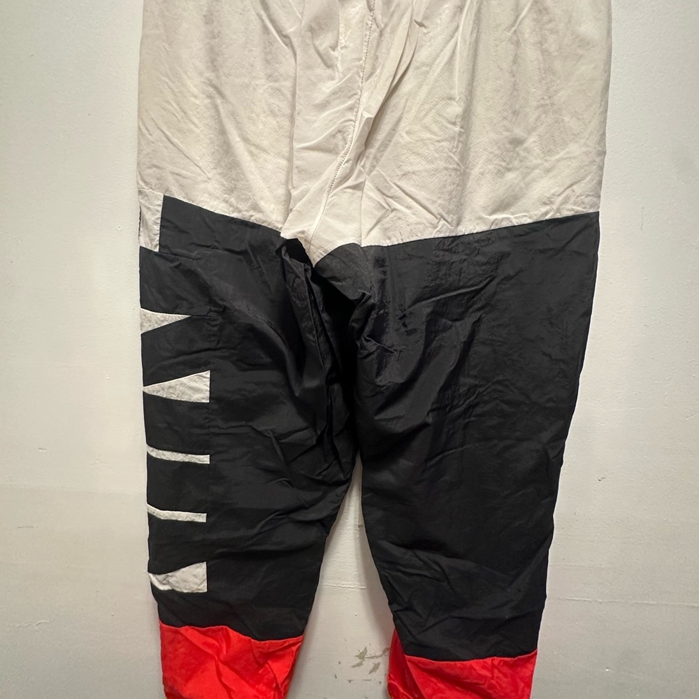 Nike Men's Black, White, and Red Joggers - Picture 11 of 11